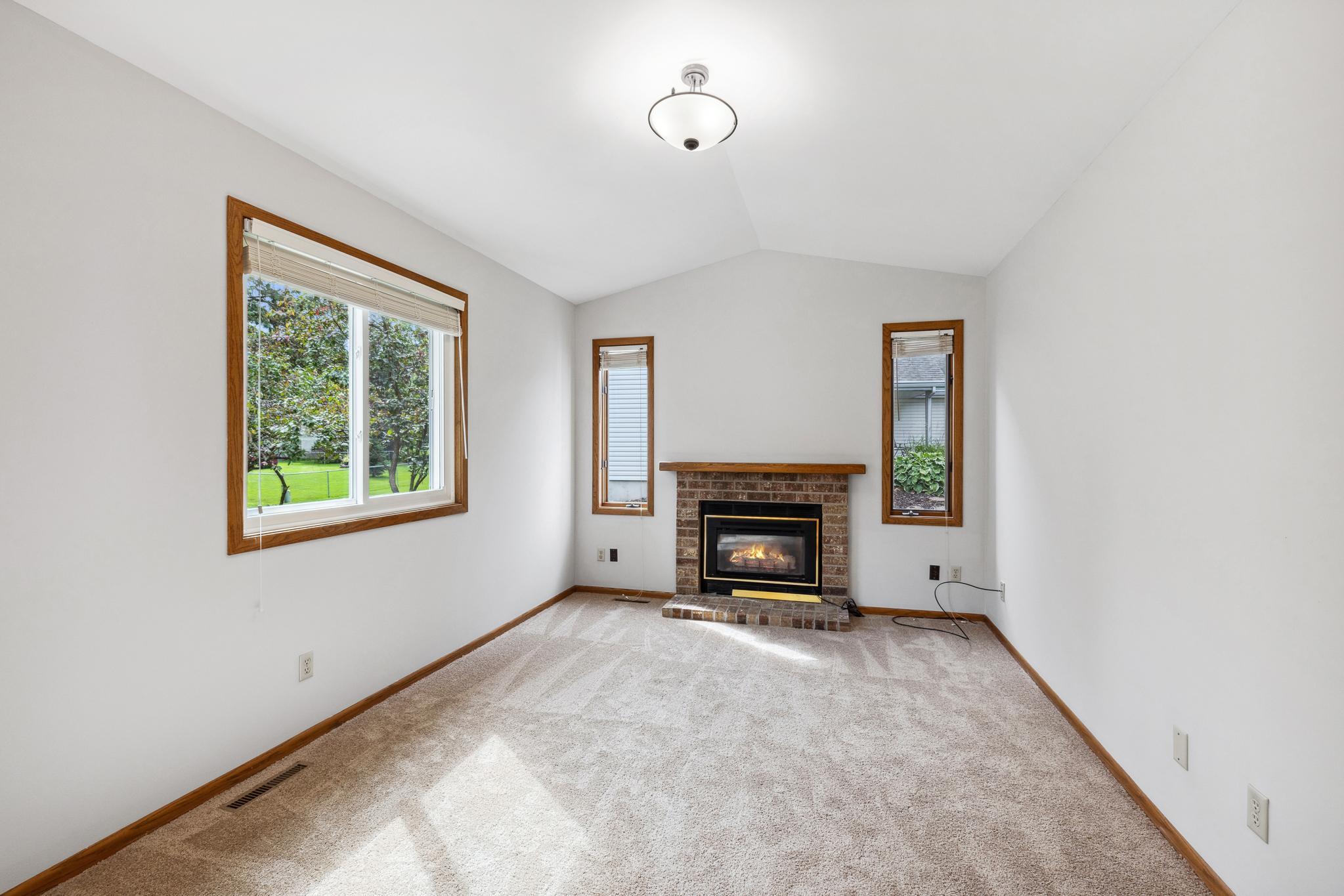 2915 Wimbledon Drive