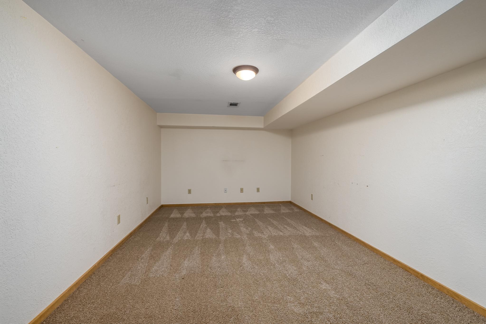 2915 Wimbledon Drive