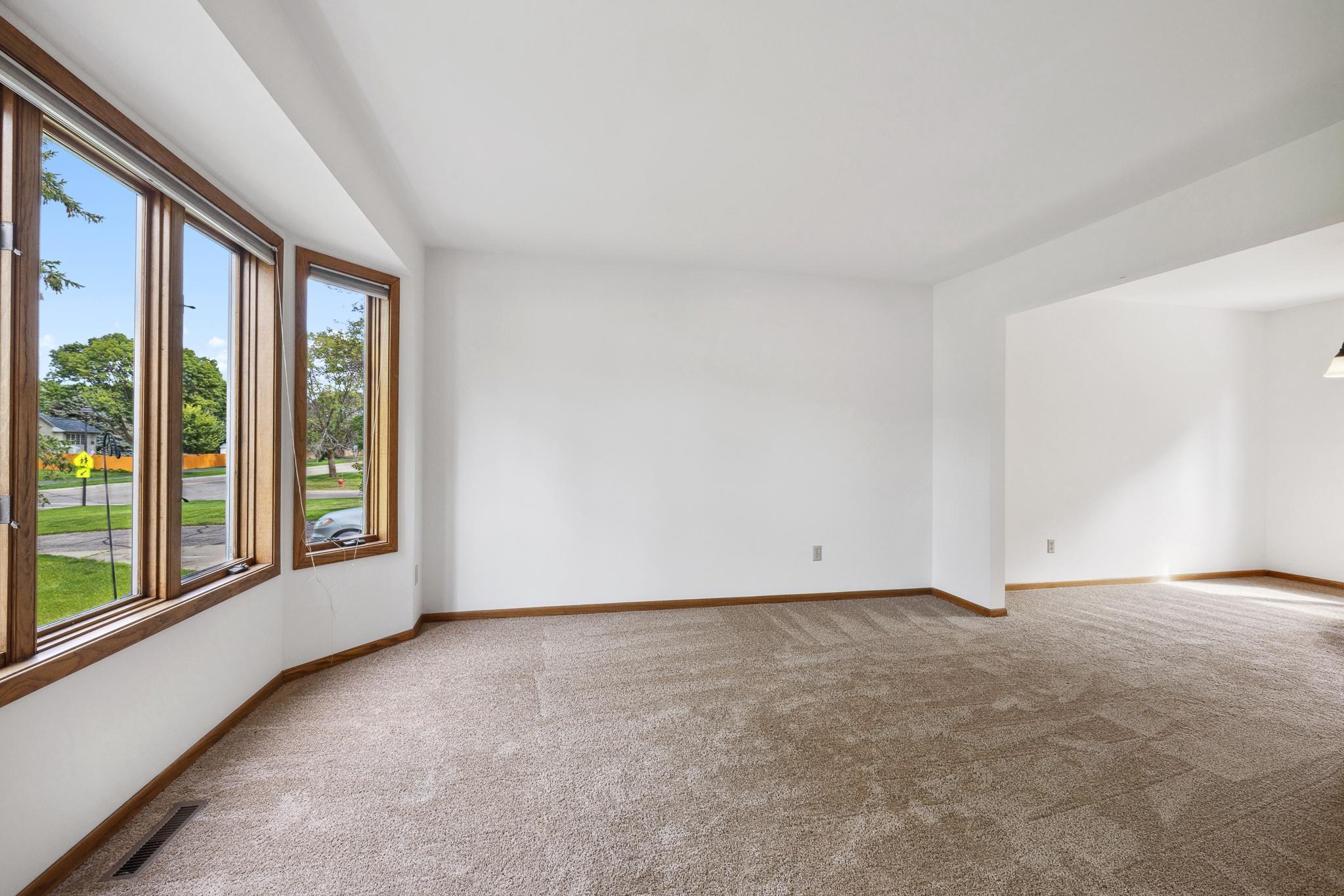 2915 Wimbledon Drive