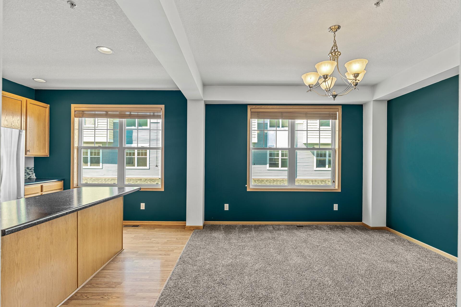 1671 Village Trail E Unit: 2