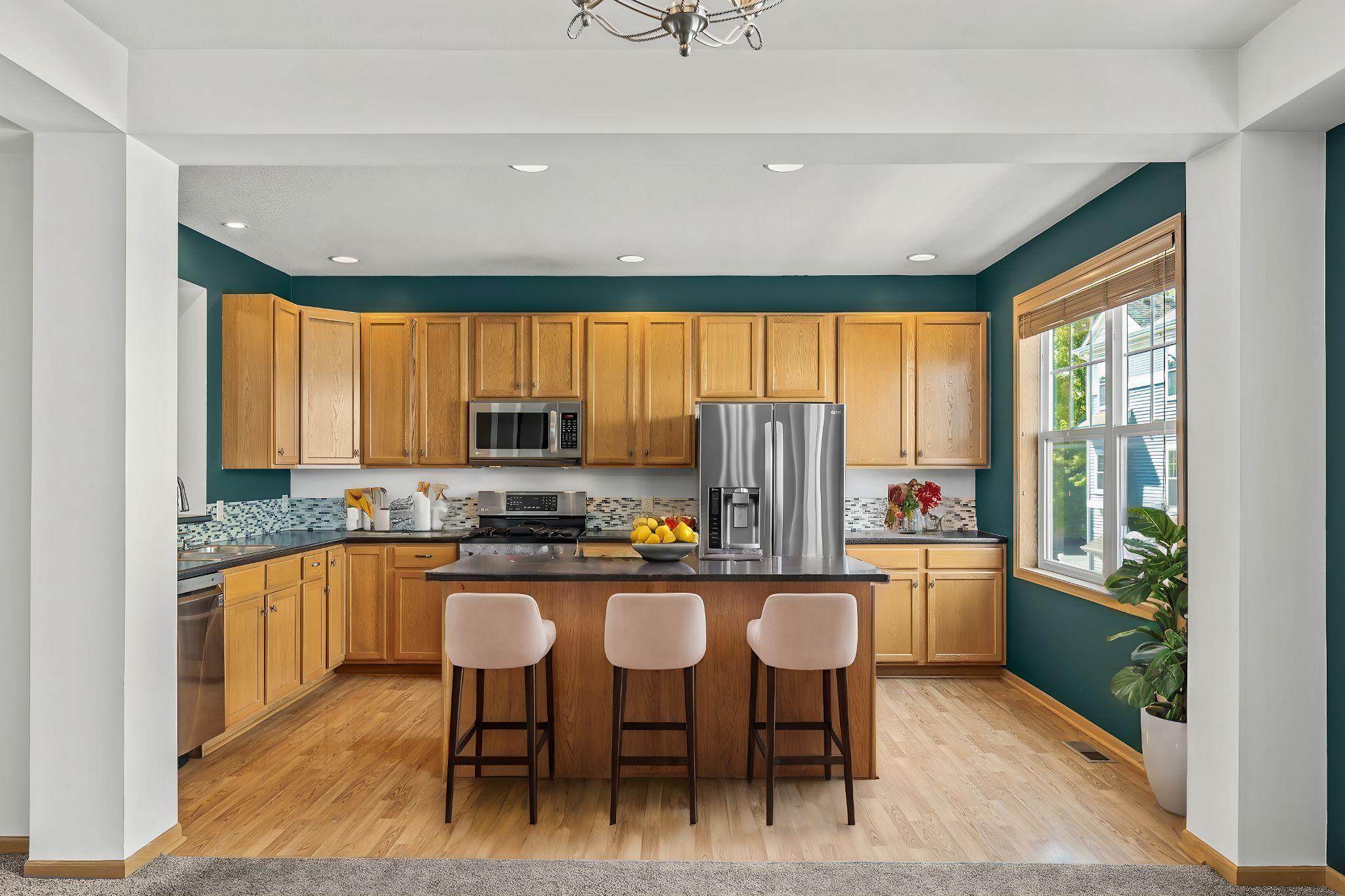 1671 Village Trail E Unit: 2