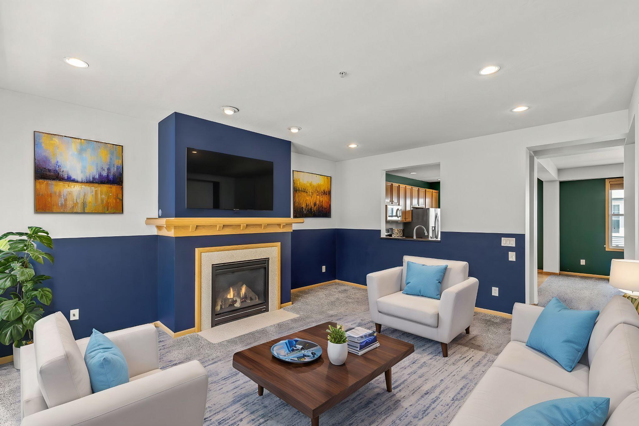 1671 Village Trail E Unit: 2