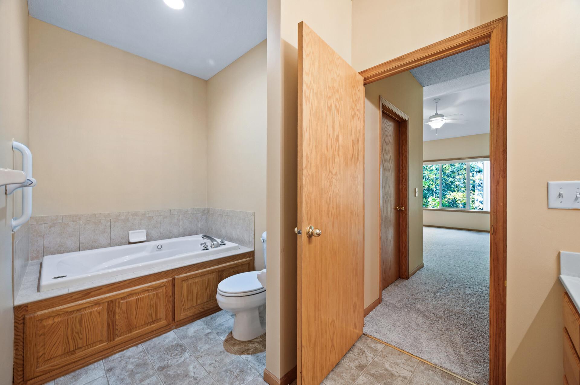 1191 Sterling Circle N