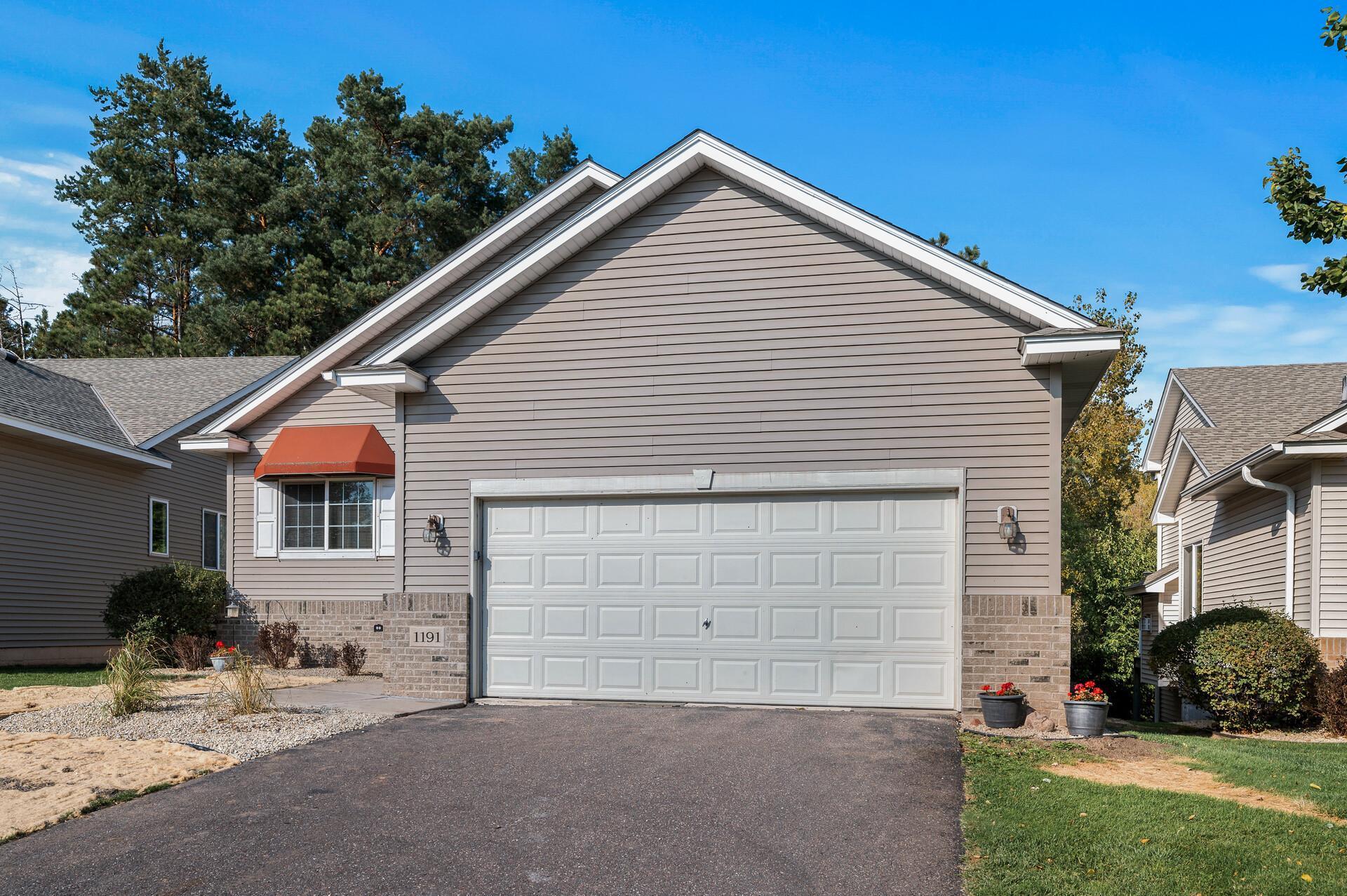 1191 Sterling Circle N