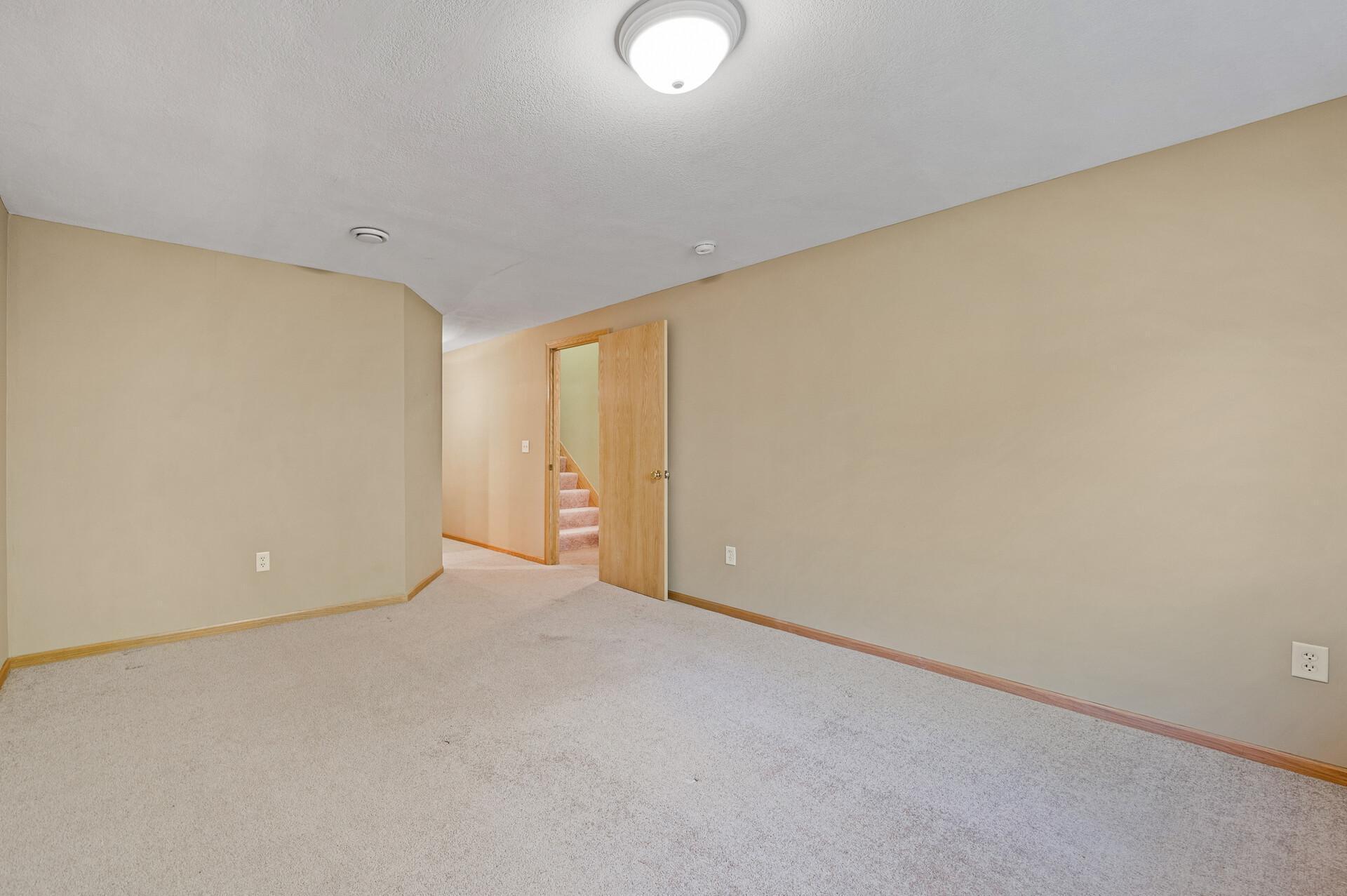 1191 Sterling Circle N