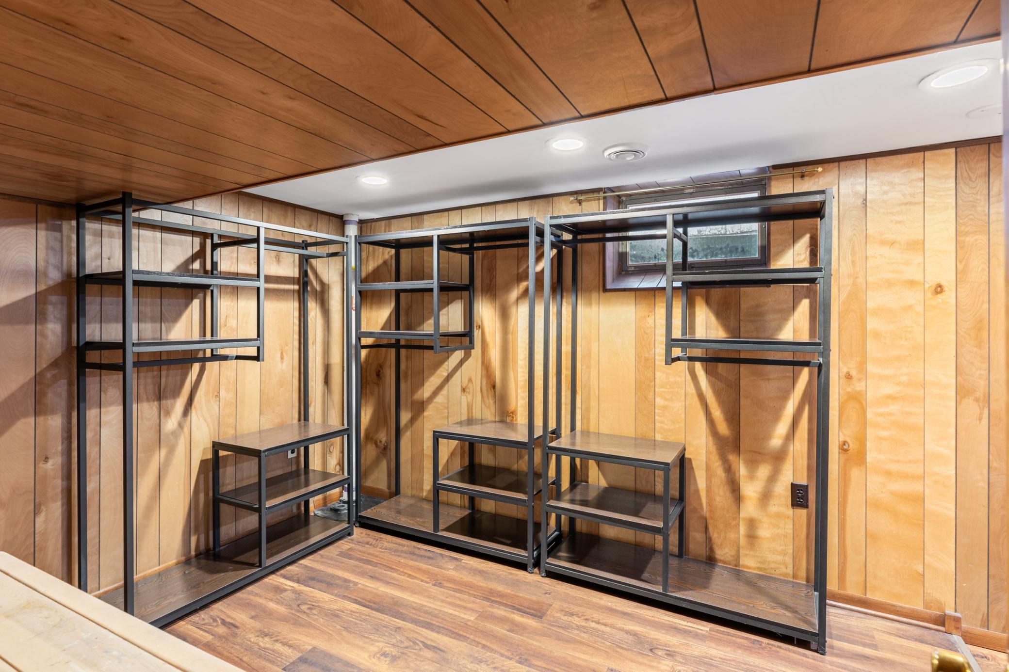 1097 Cedarwood Drive