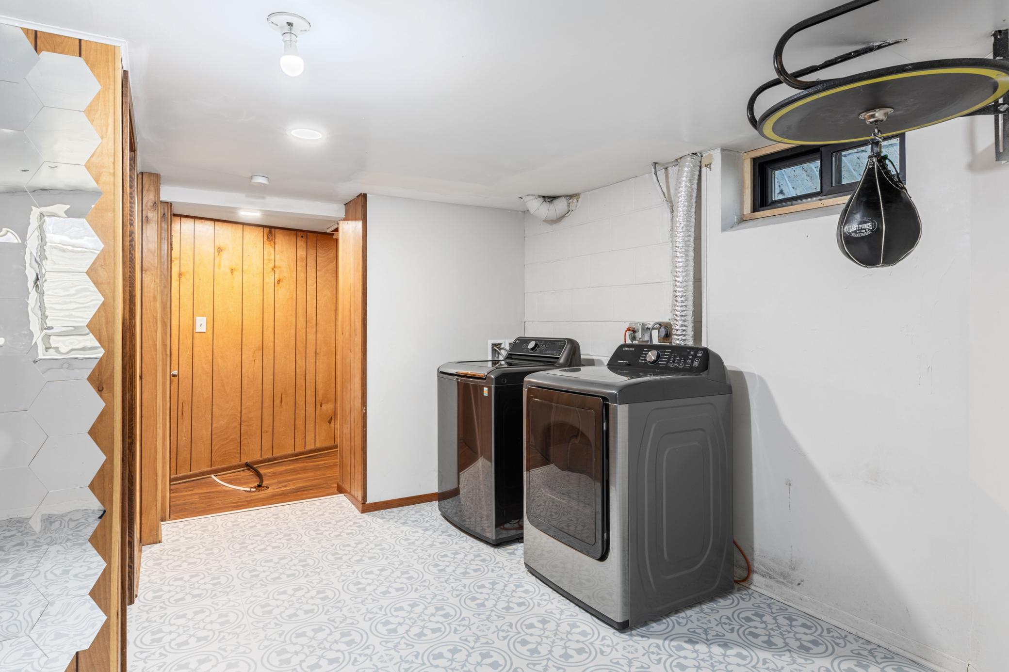 1097 Cedarwood Drive