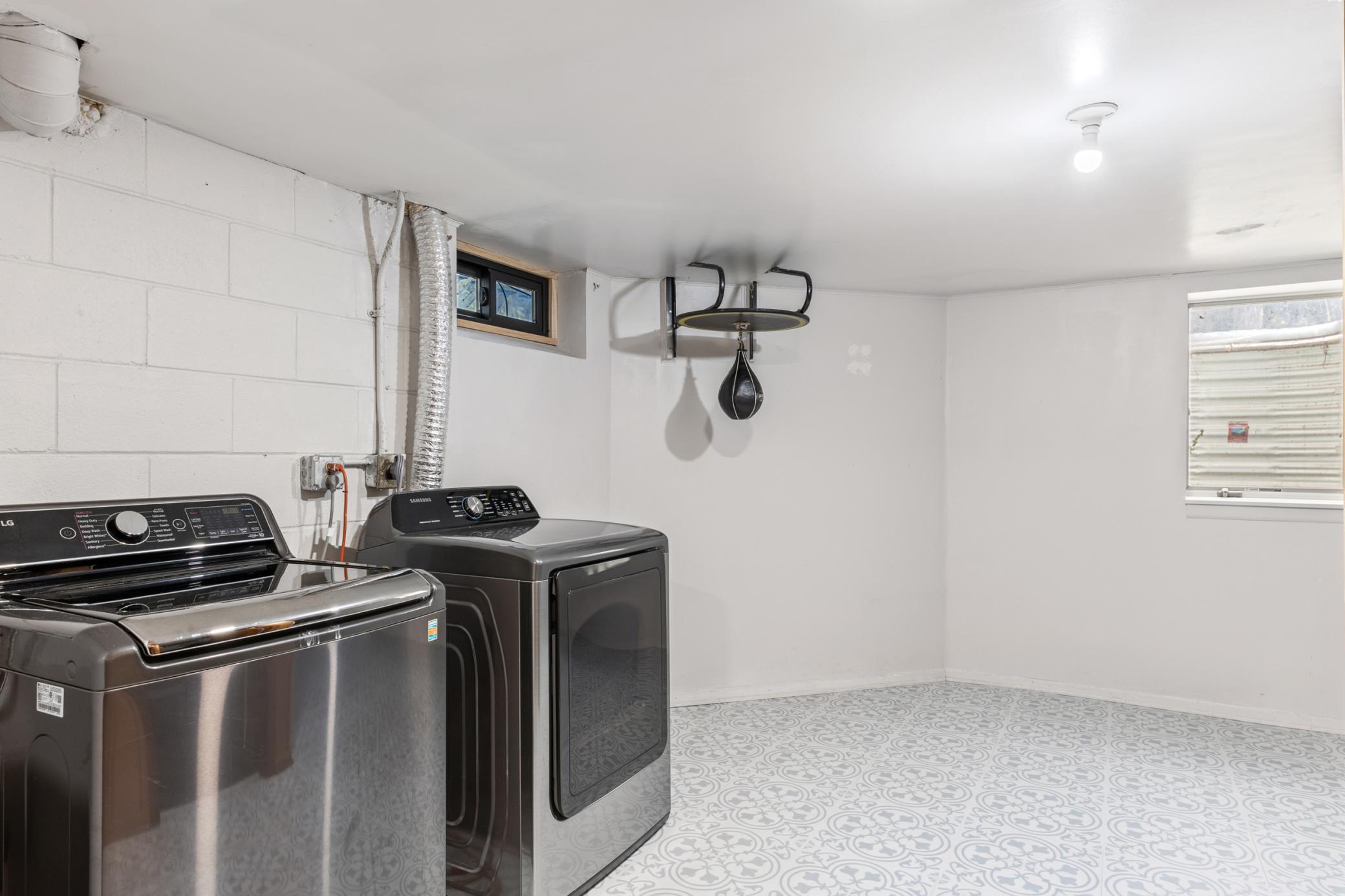 1097 Cedarwood Drive