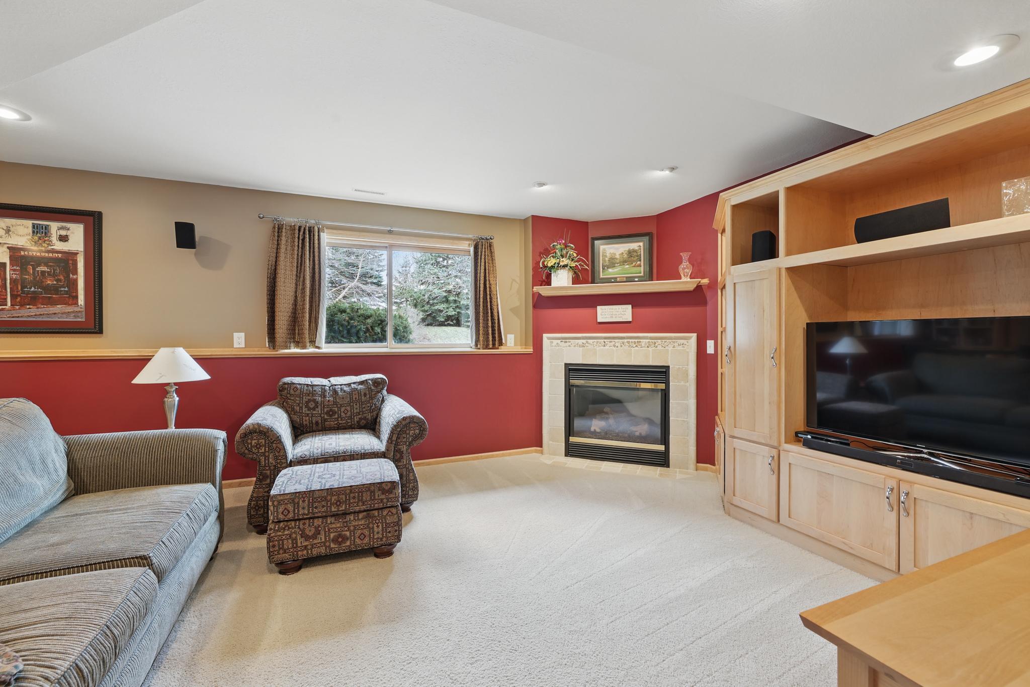 8036 Greenbriar Lane