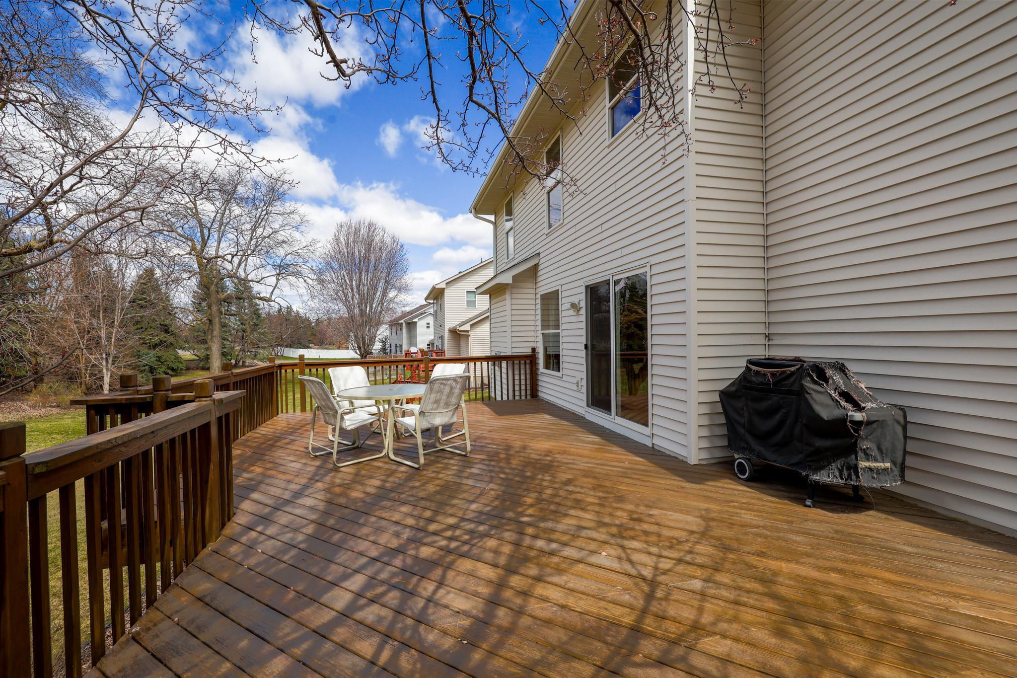 8036 Greenbriar Lane