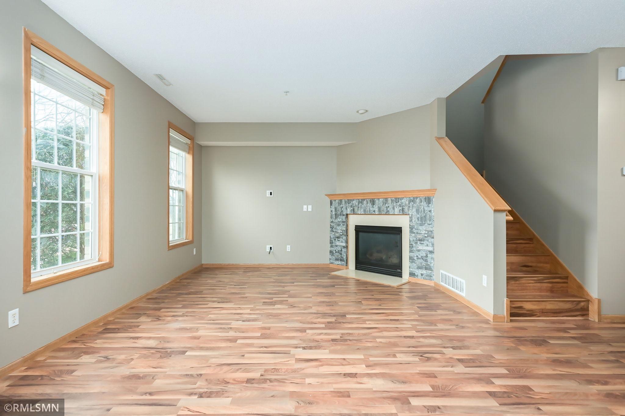 1613 Legacy Parkway E Unit: 2