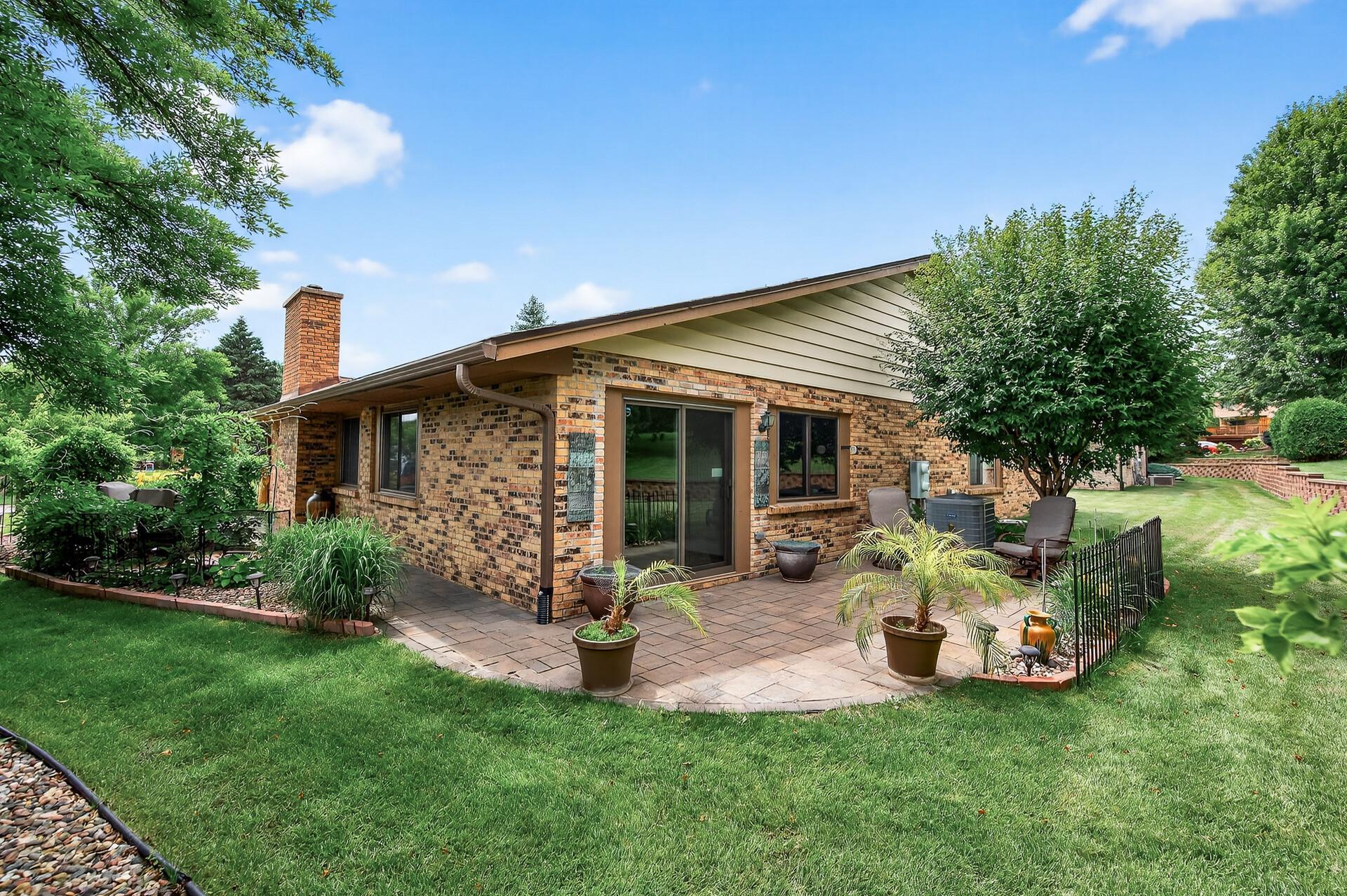 7070 Robinwood Trail