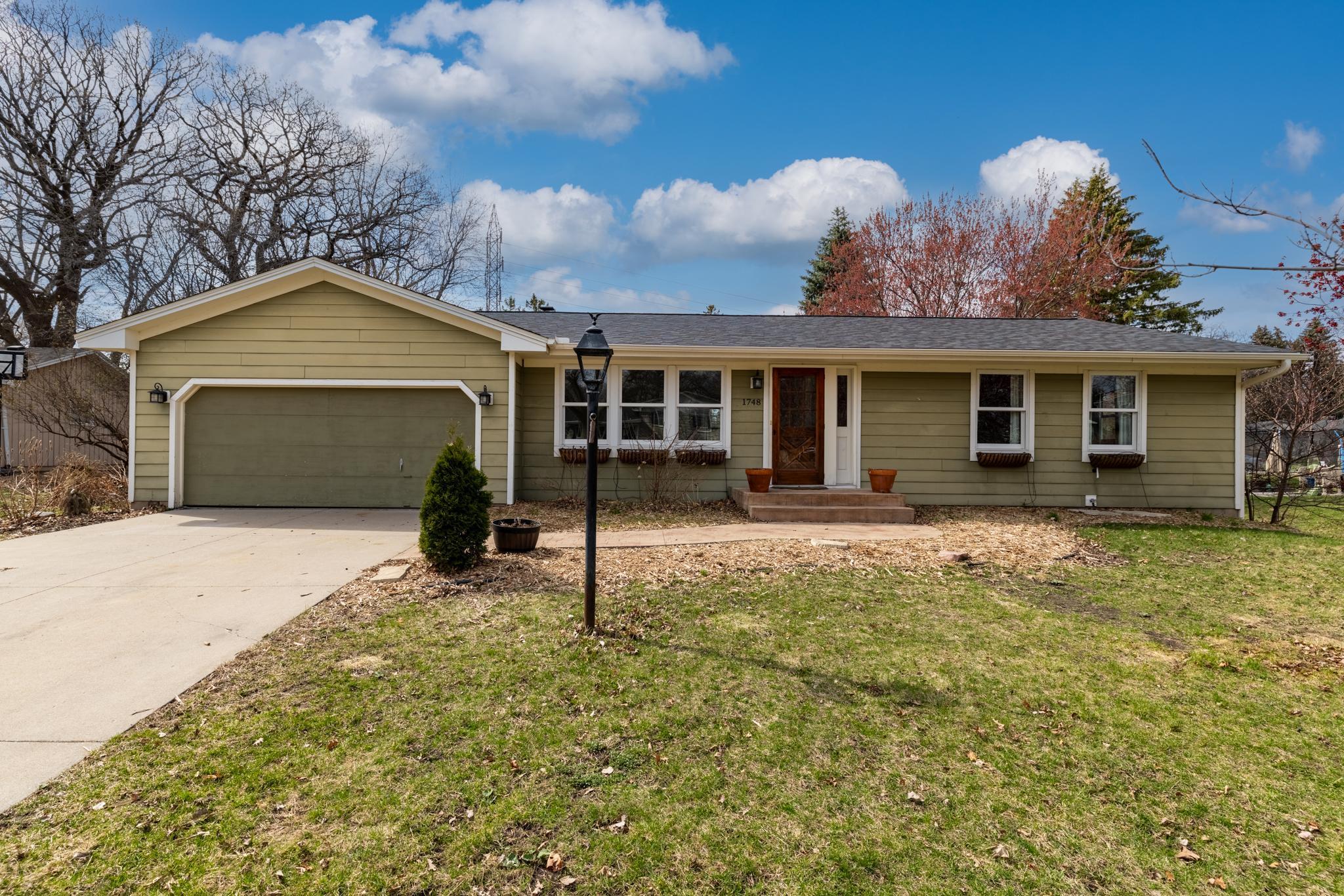 1748 Lamplight Drive