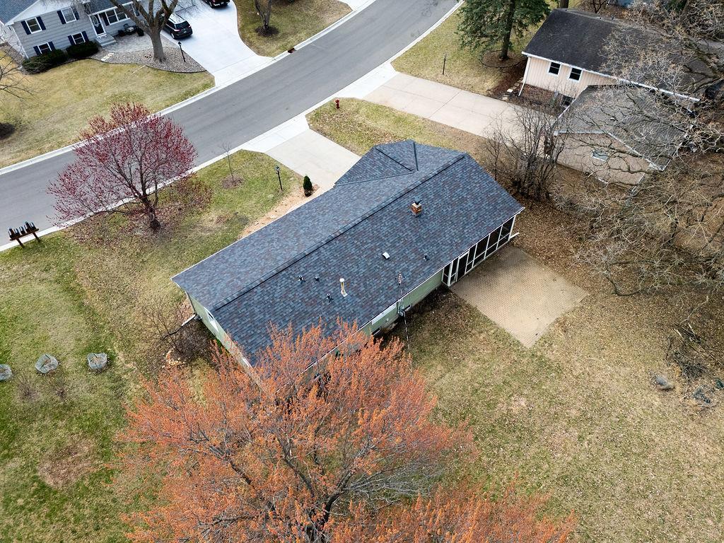 1748 Lamplight Drive