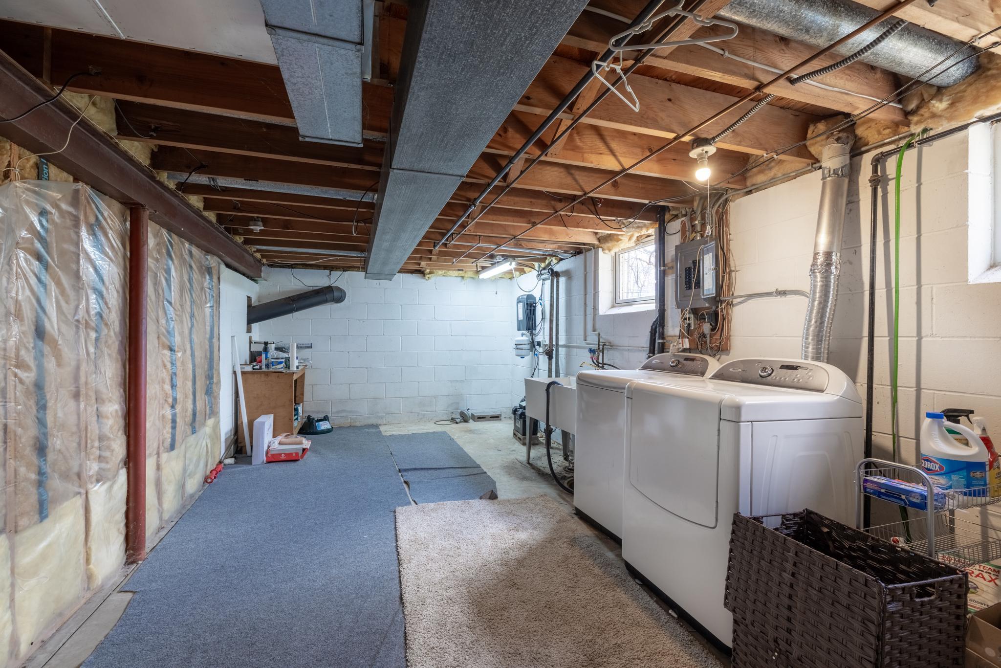 1748 Lamplight Drive