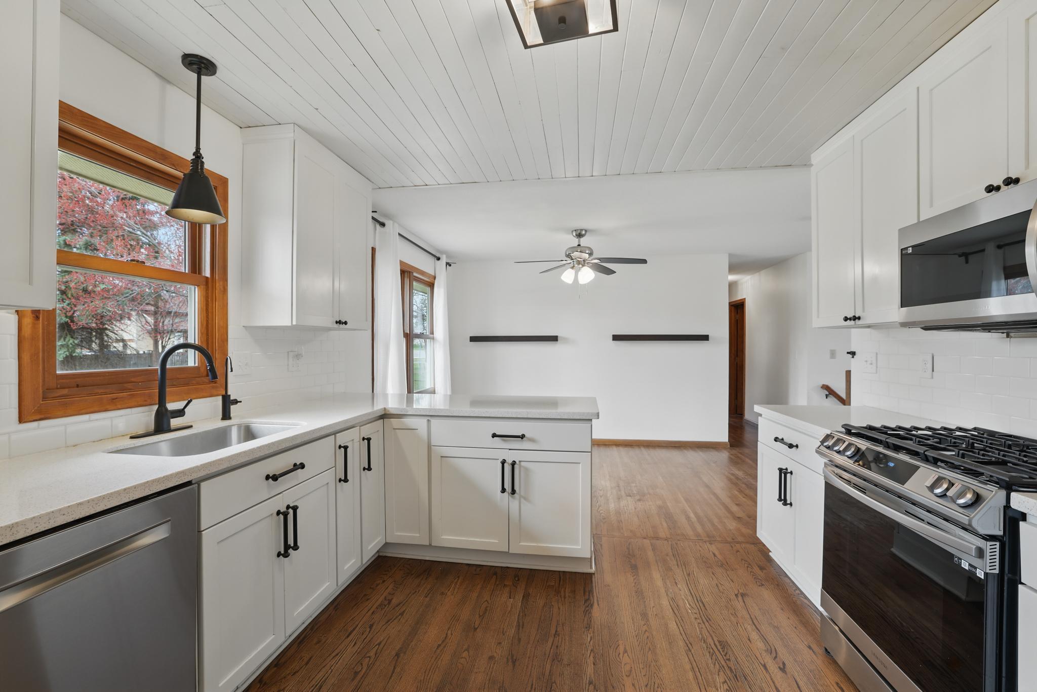 1748 Lamplight Drive