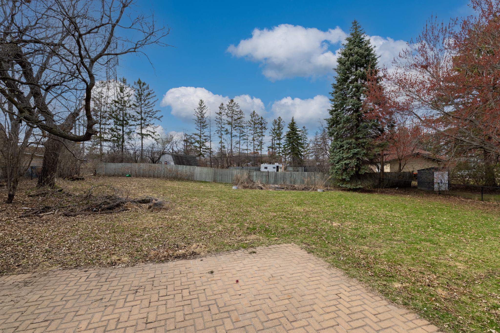 1748 Lamplight Drive