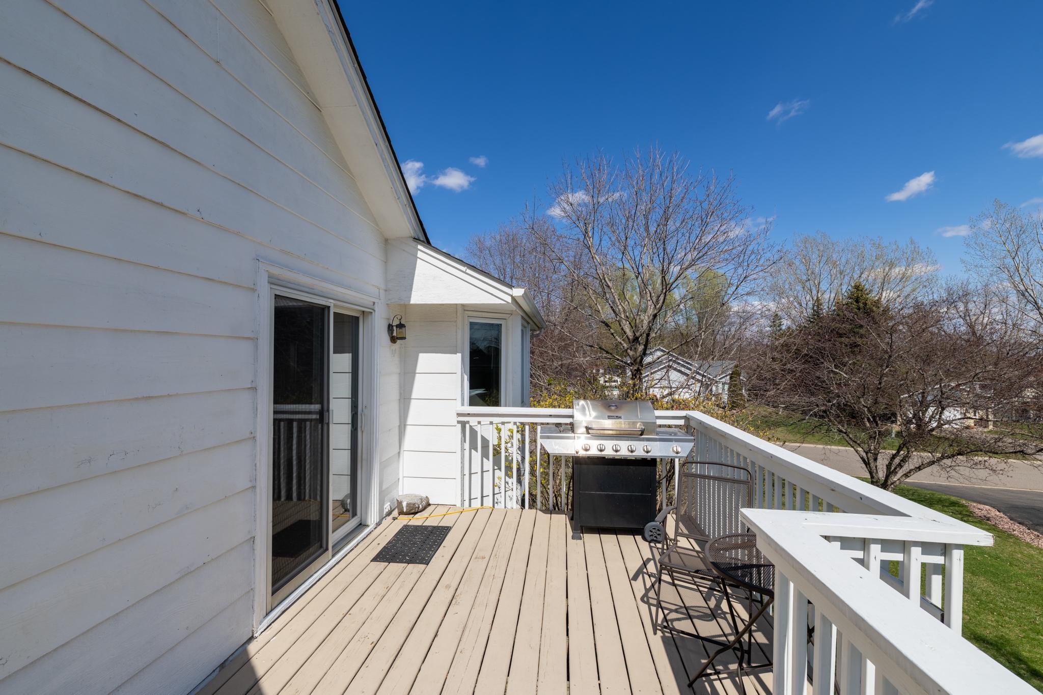 16461 Harwell Avenue