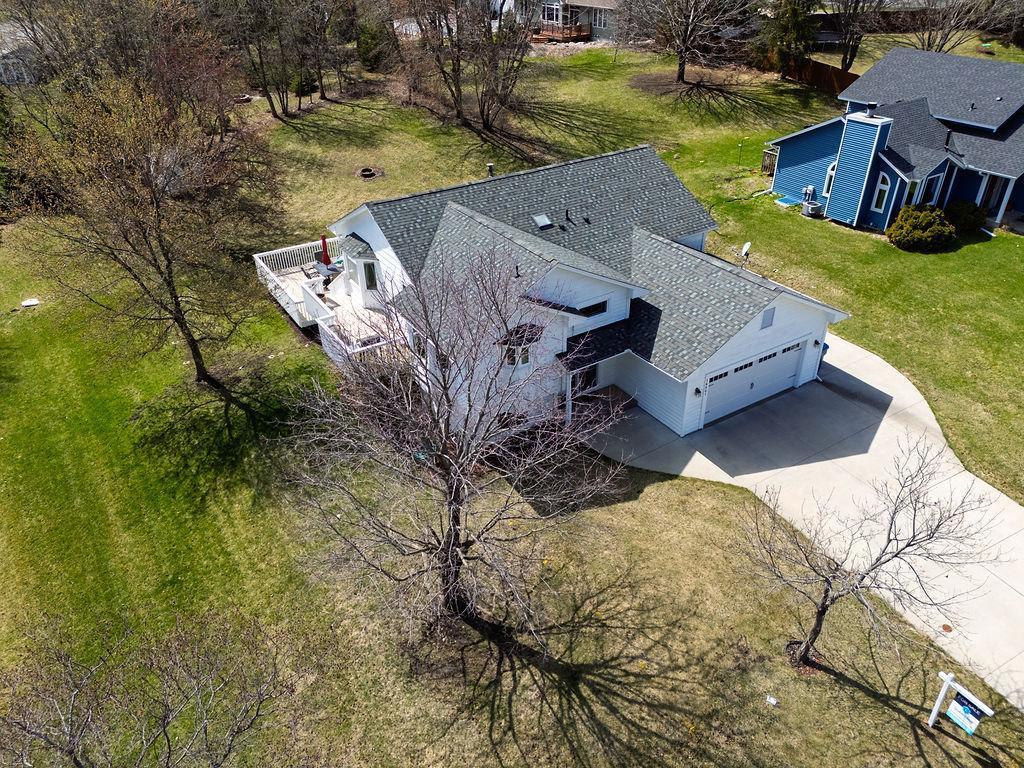 16461 Harwell Avenue