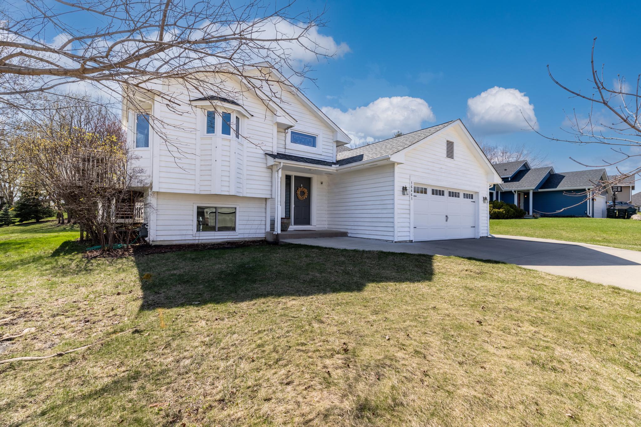 16461 Harwell Avenue