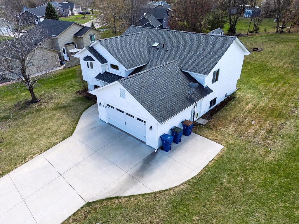 16461 Harwell Avenue