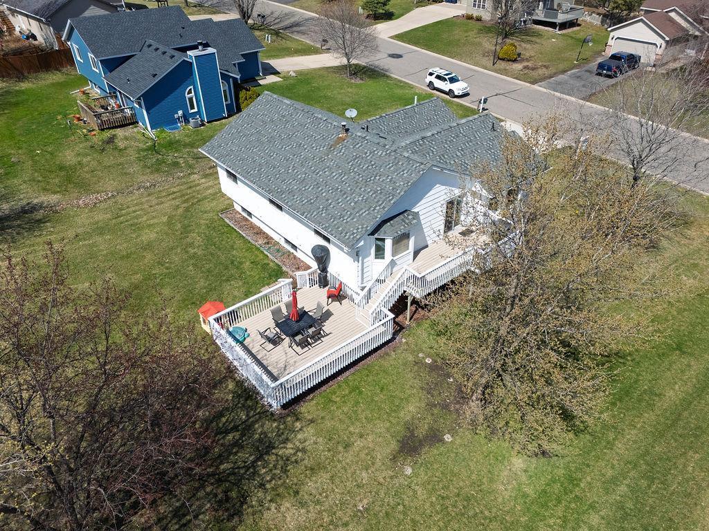 16461 Harwell Avenue