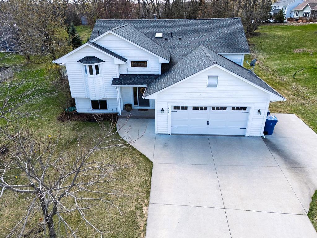 16461 Harwell Avenue