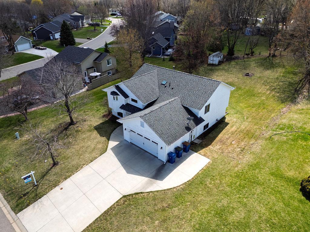 16461 Harwell Avenue