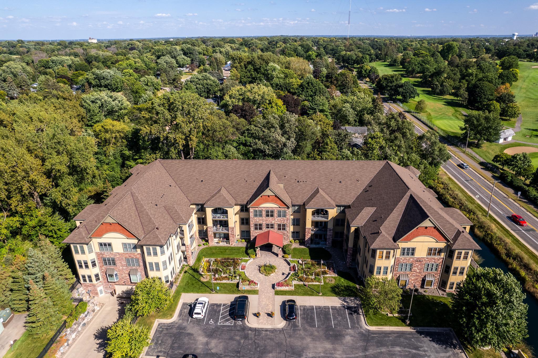 1940 Fulham Street Unit: 304