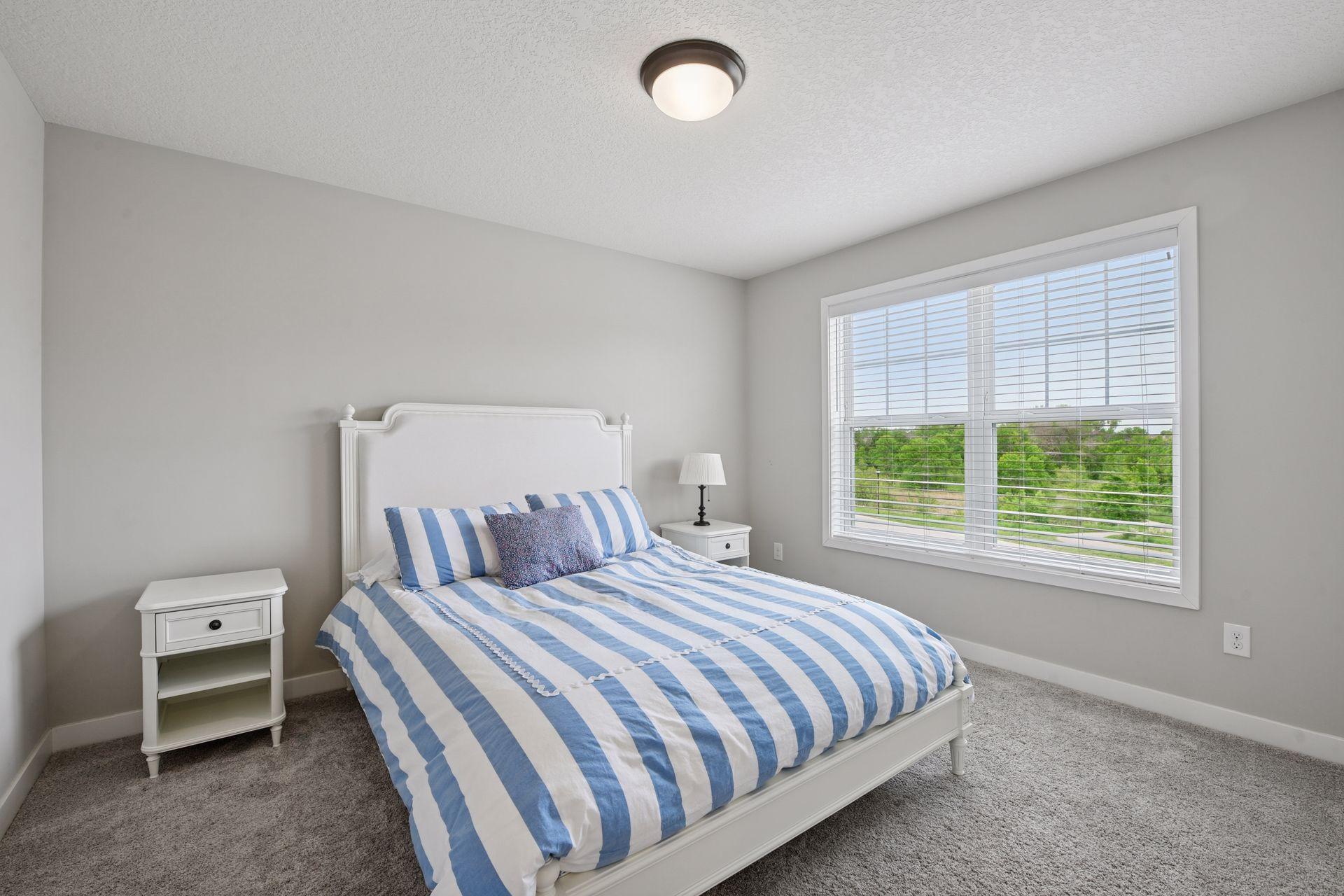 8999 Lakeside Drive