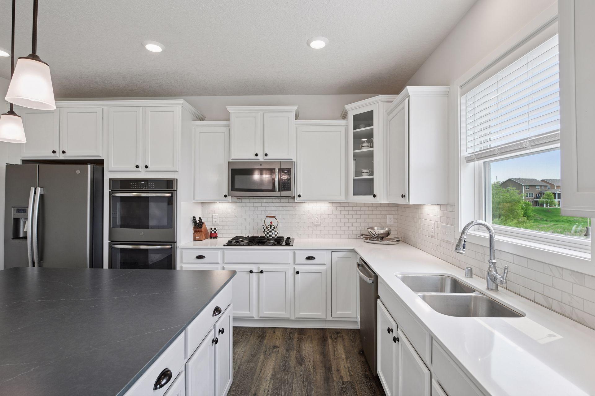 8999 Lakeside Drive