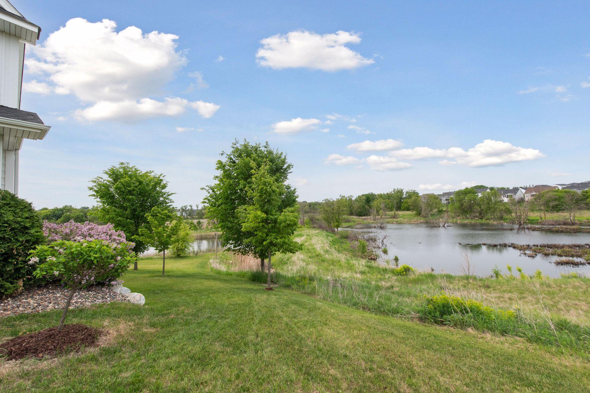8999 Lakeside Drive