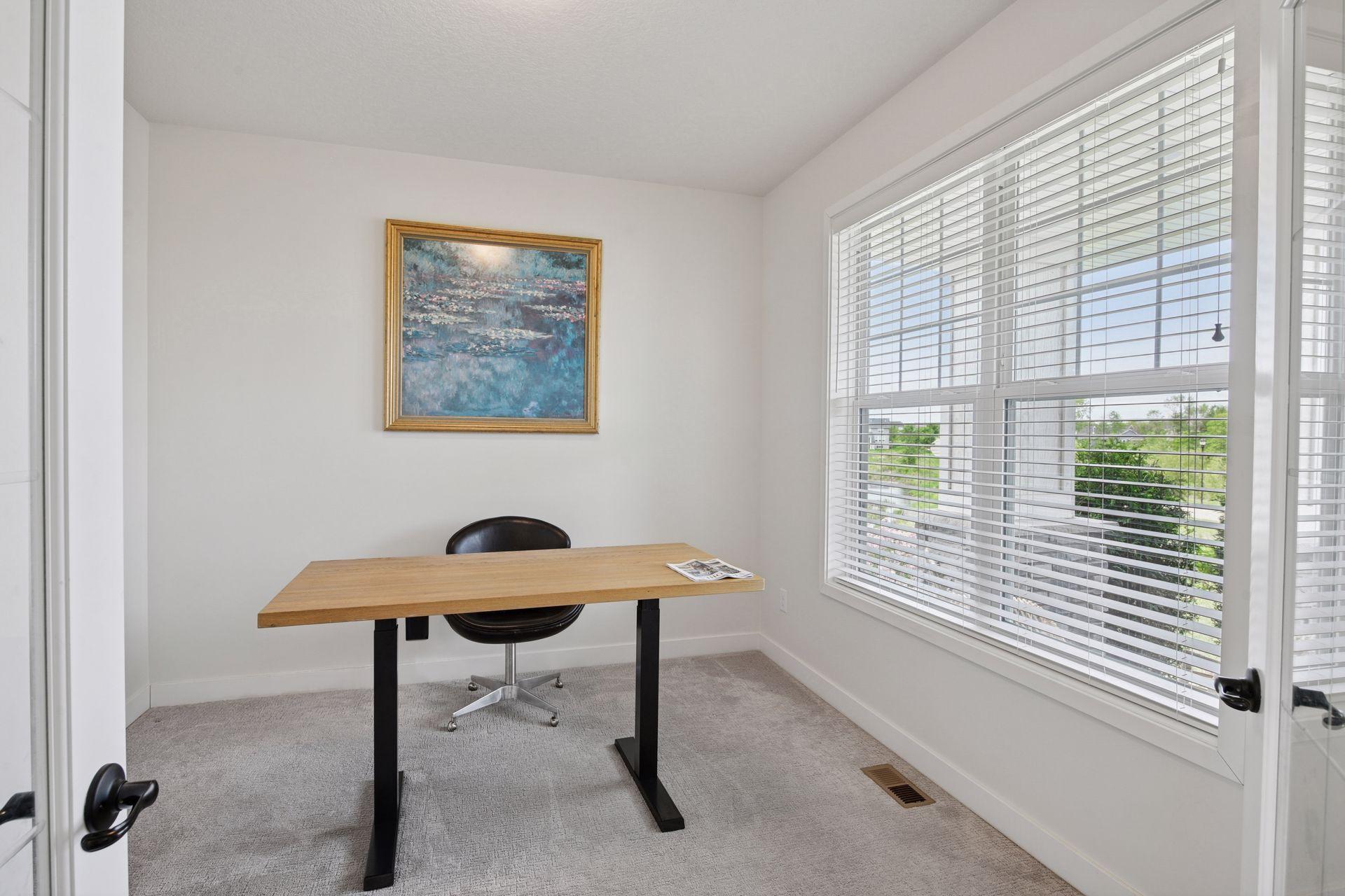 8999 Lakeside Drive