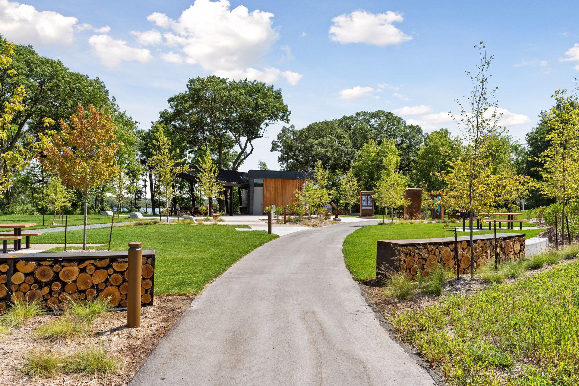 8999 Lakeside Drive