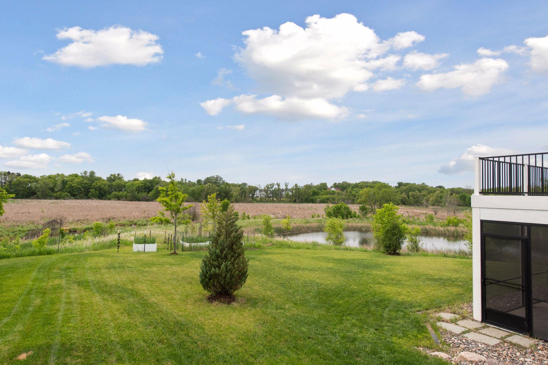 8999 Lakeside Drive