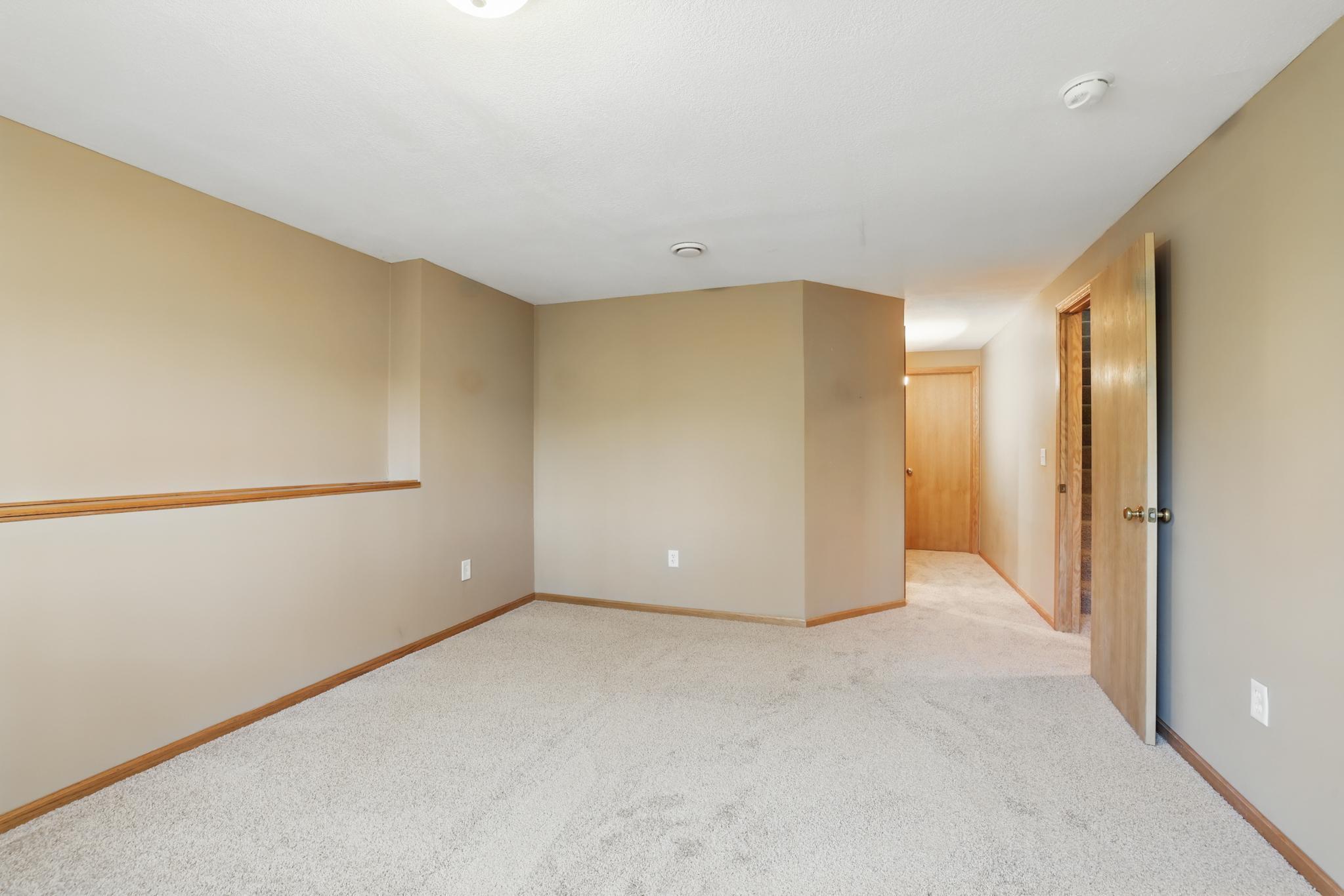 1191 Sterling Circle N