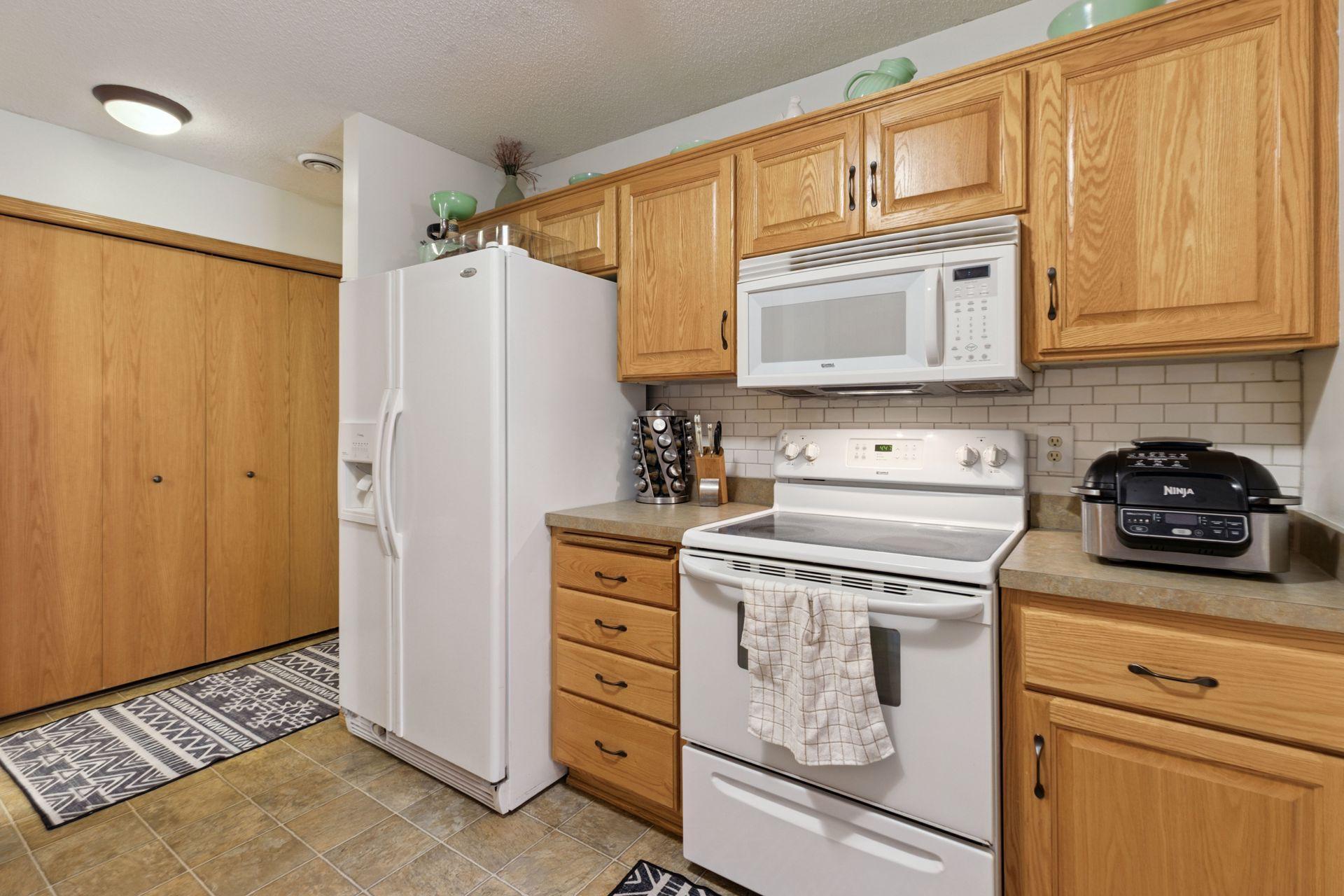 12141 Zealand Avenue N