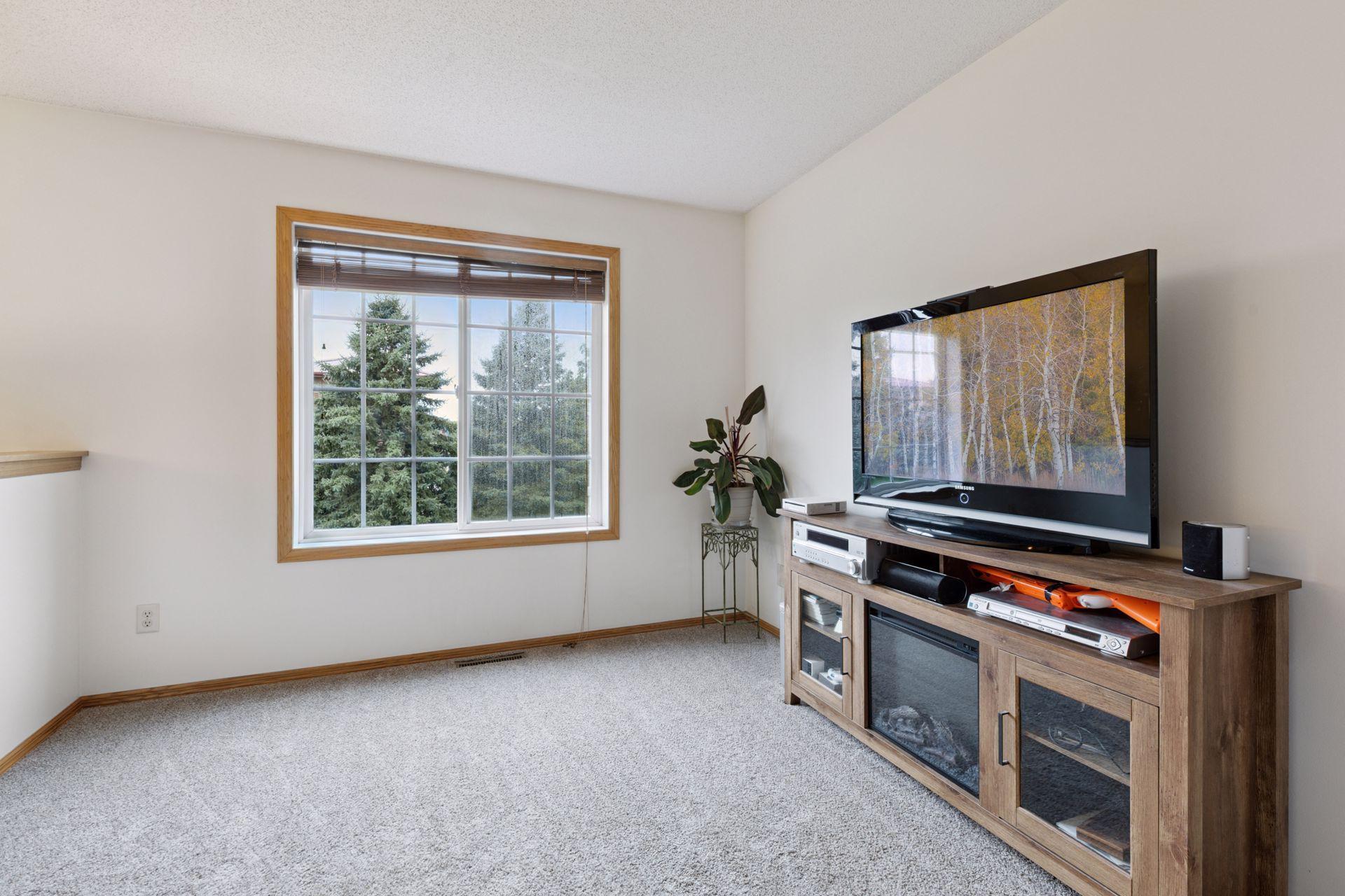 12141 Zealand Avenue N