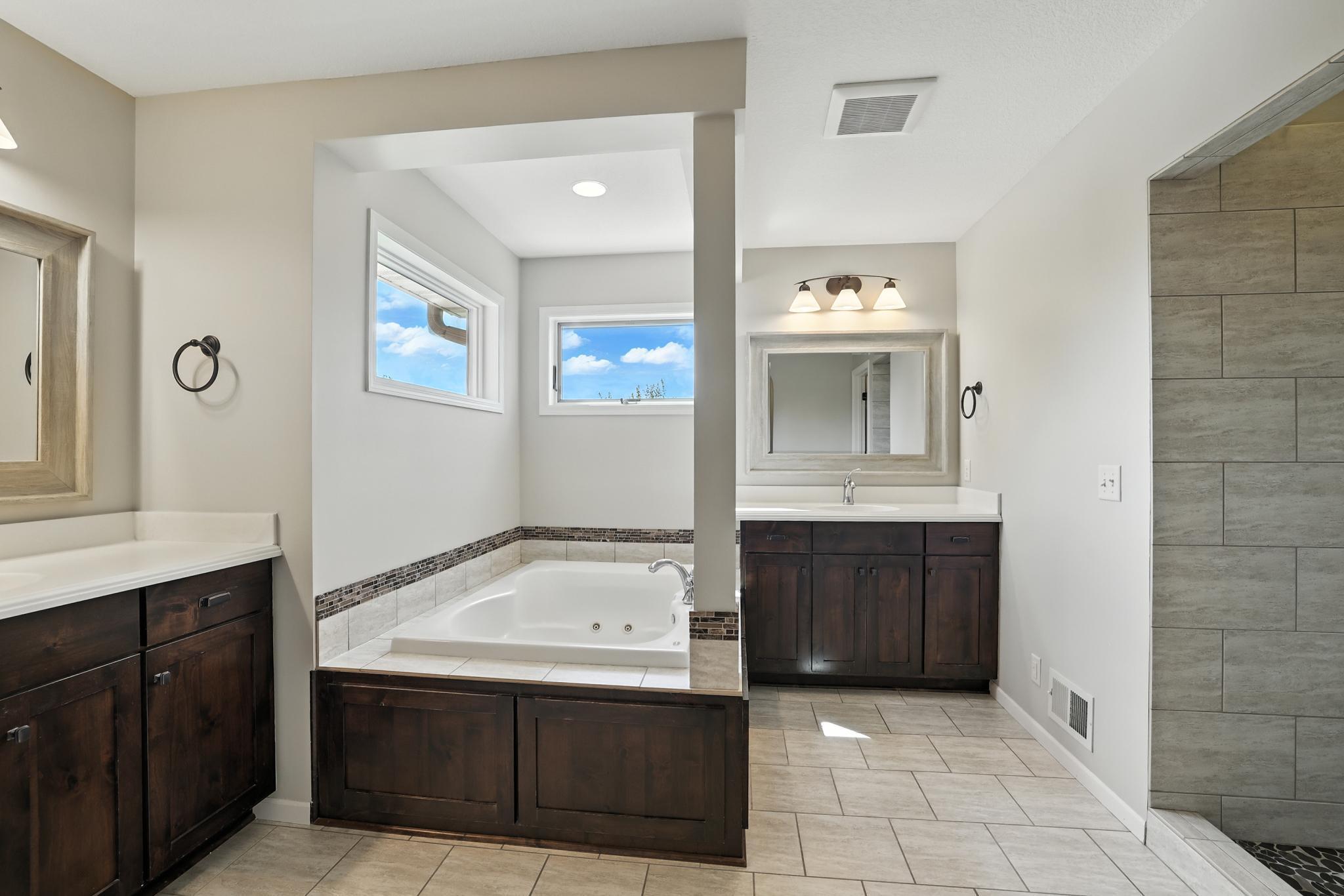 11568 Ivywood Bay