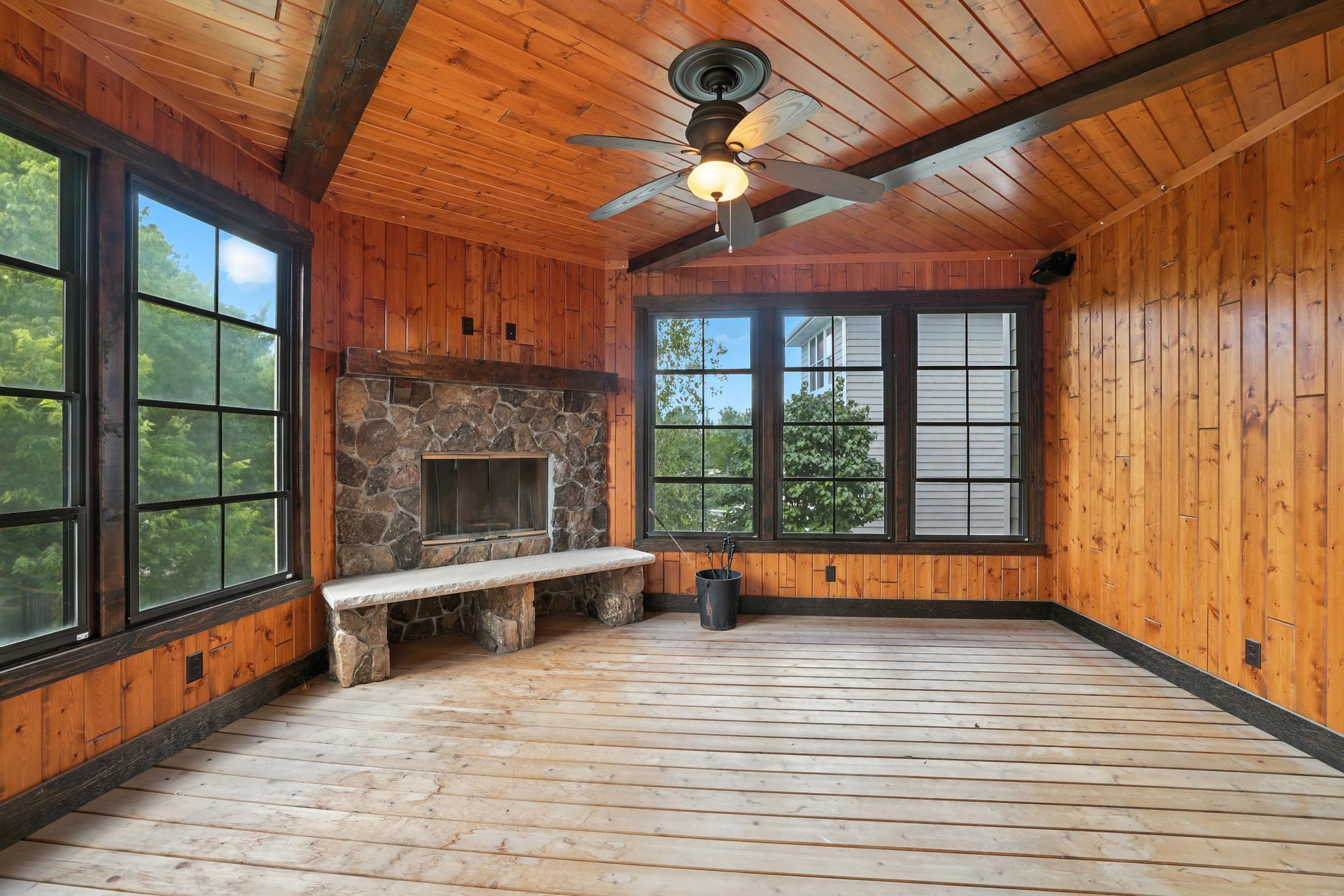 11568 Ivywood Bay