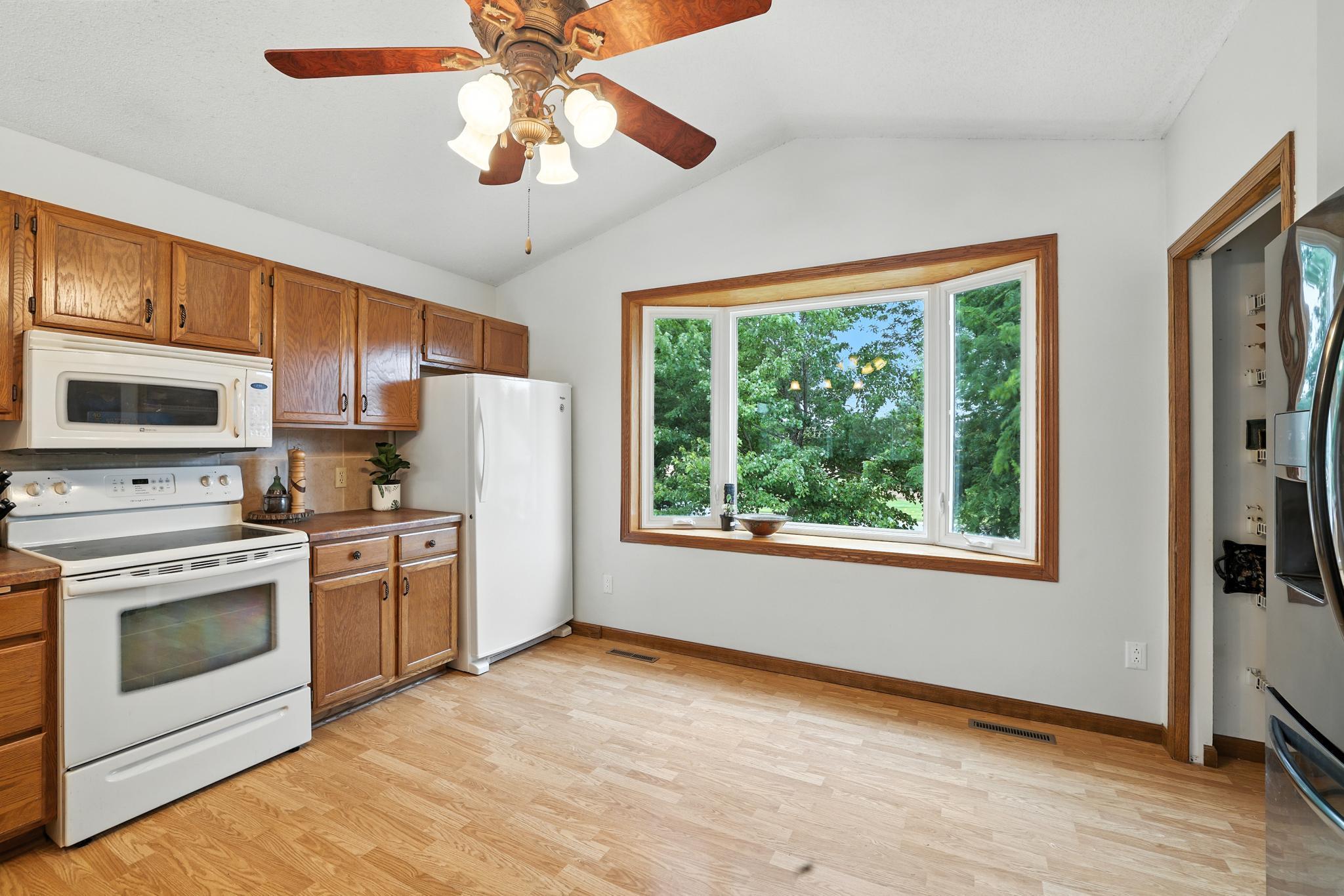 15913 Garrett Drive