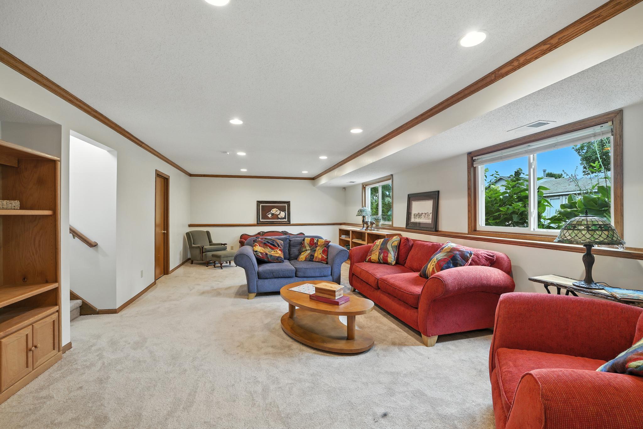 15913 Garrett Drive