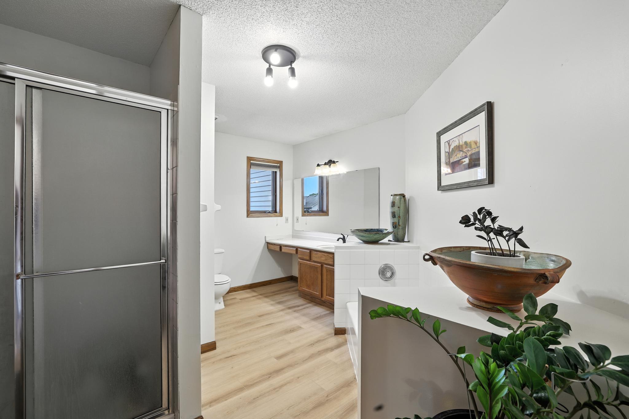 15913 Garrett Drive