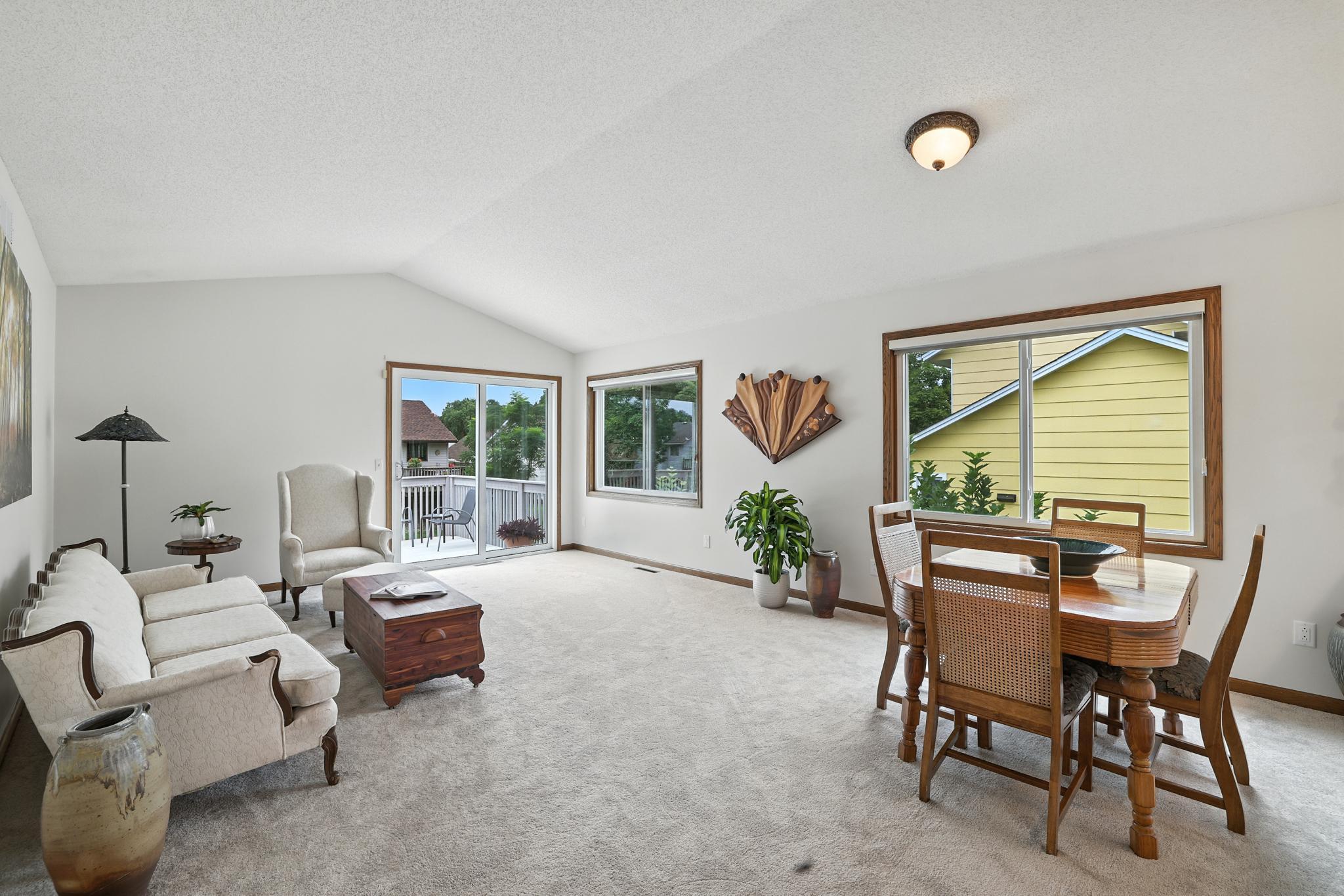 15913 Garrett Drive
