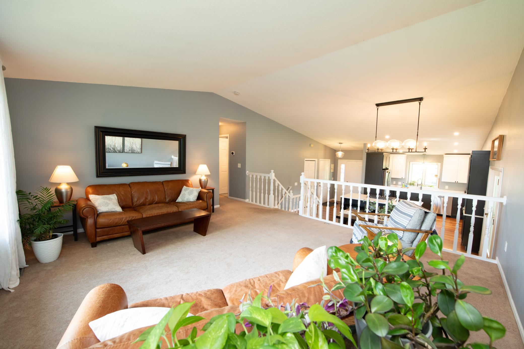 5910 Pineview Lane N