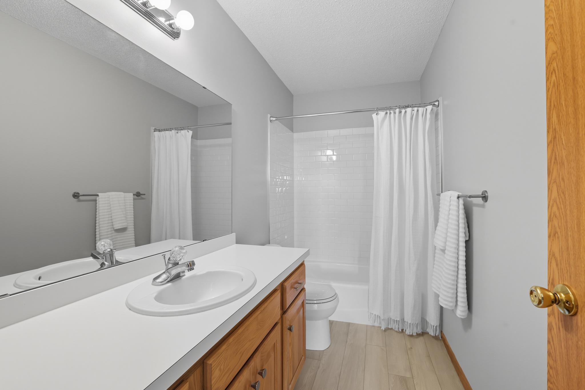 1076 Bonnieview Circle