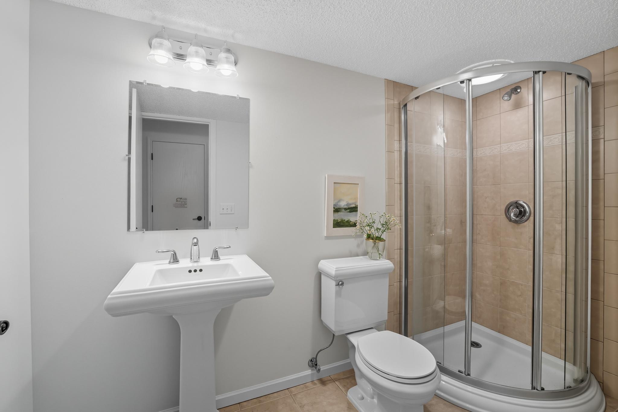 1076 Bonnieview Circle