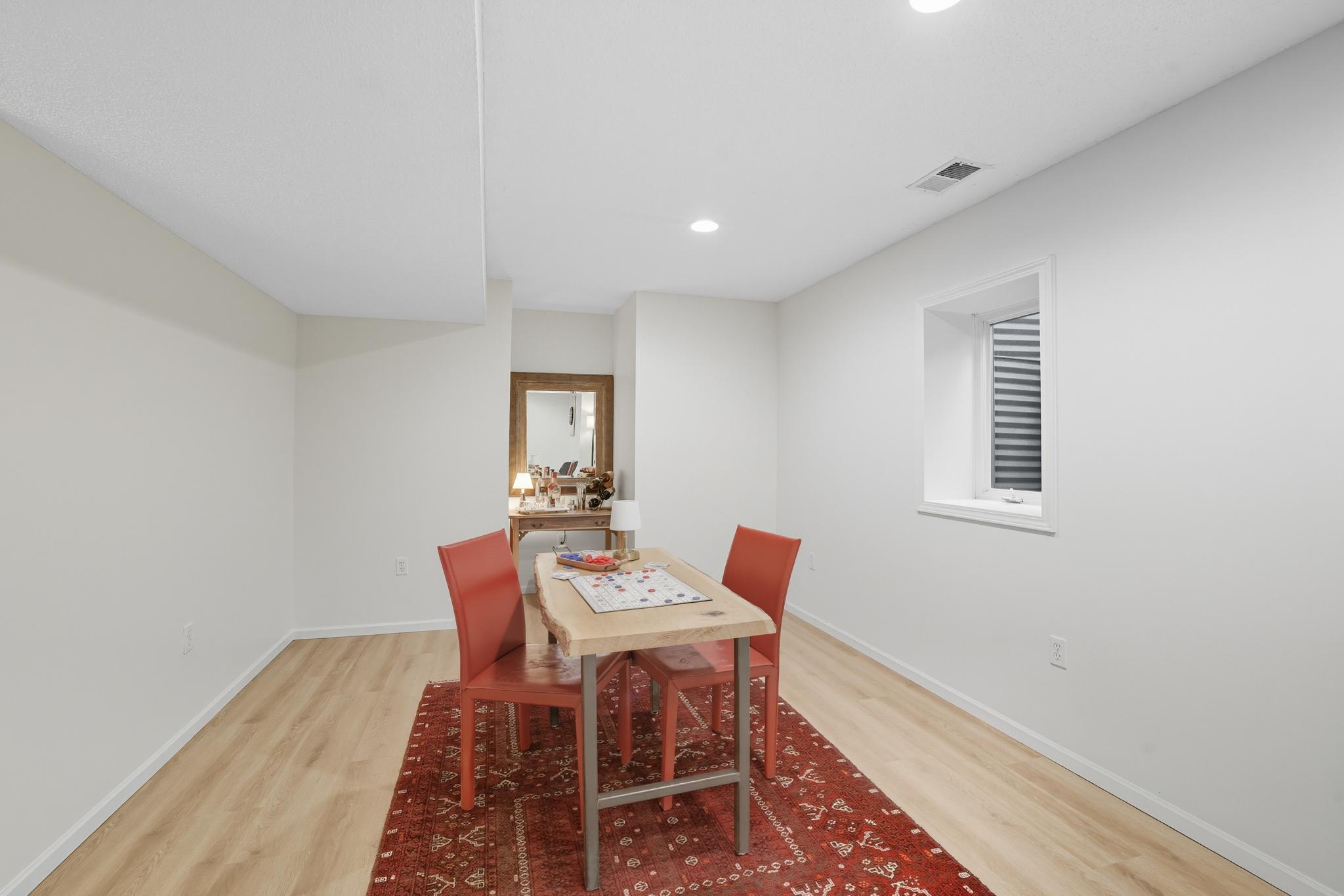 1076 Bonnieview Circle