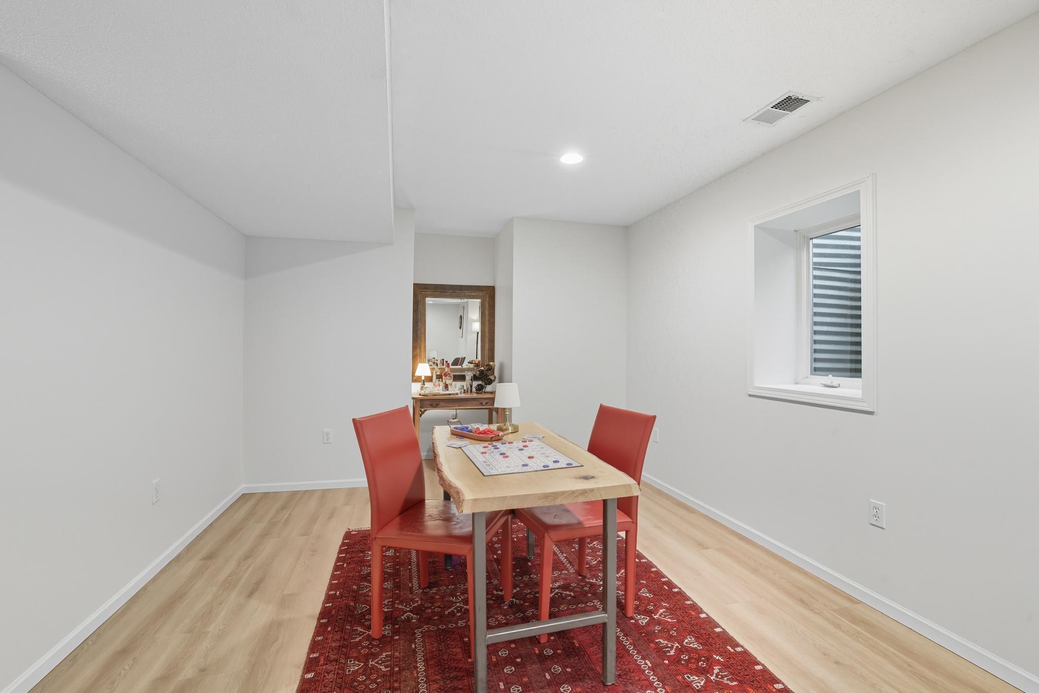 1076 Bonnieview Circle