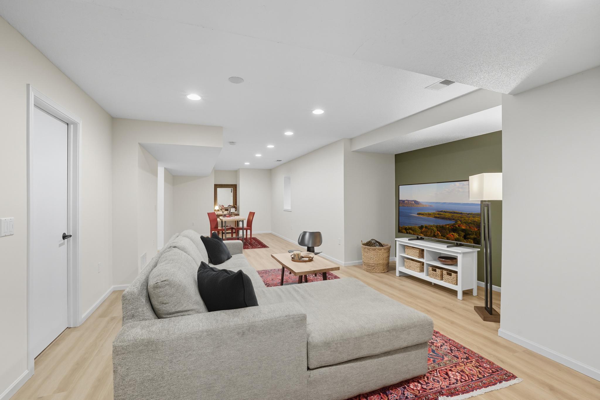 1076 Bonnieview Circle